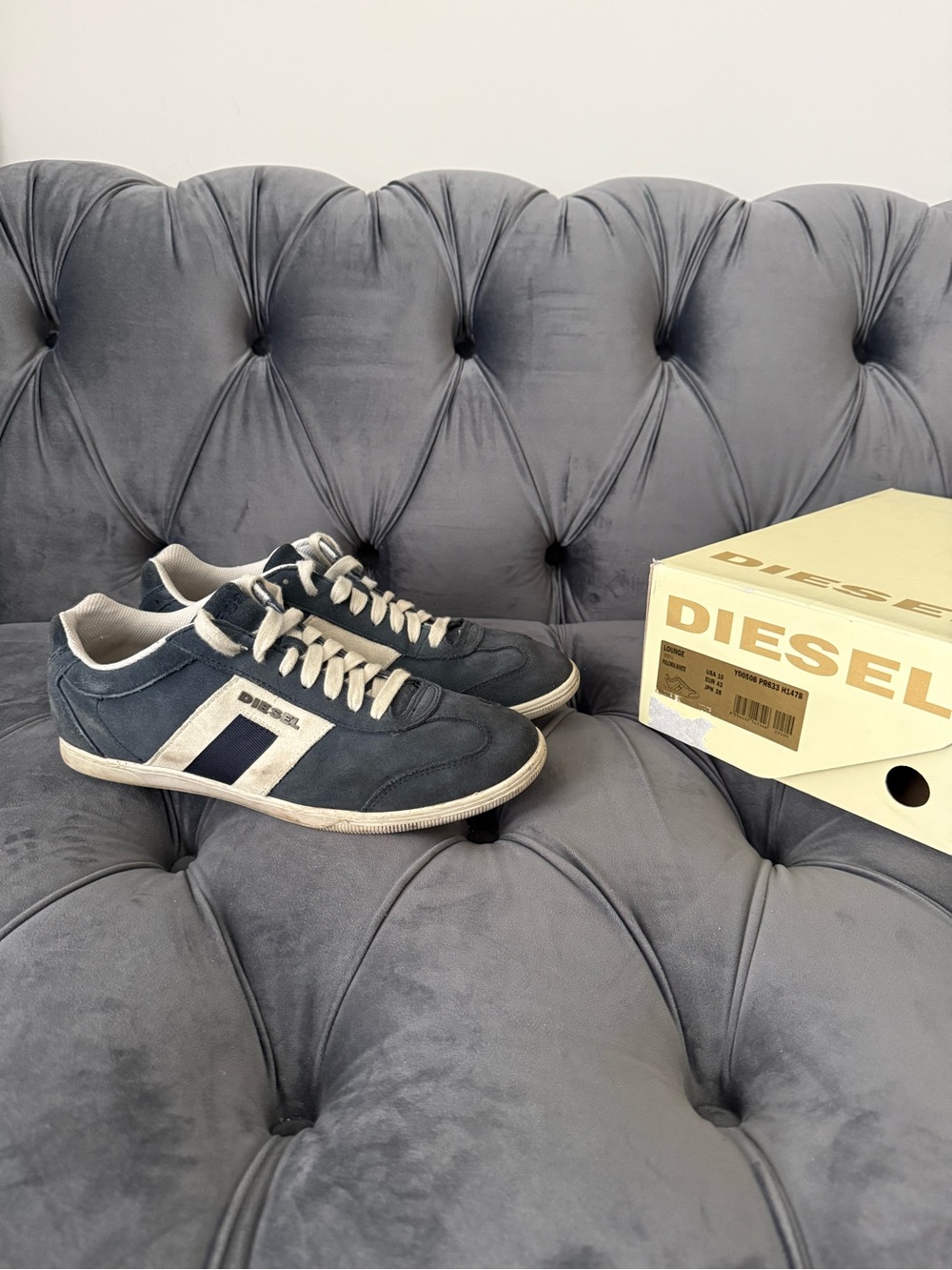 Diesel Men’s Navy and White Low-Top Suede Sneakers